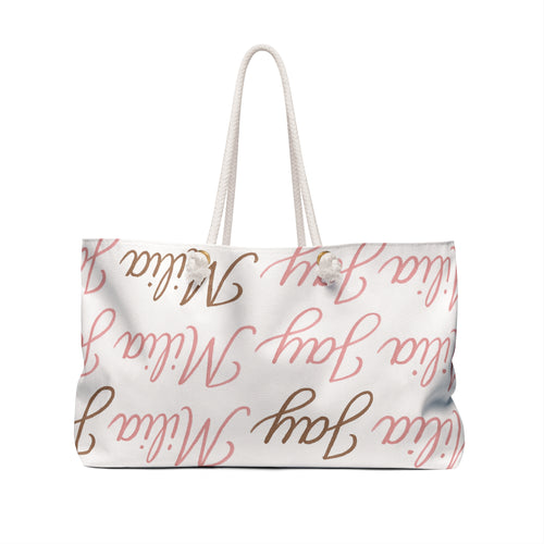 A stylish and spacious monogrammed travel weekender bag from Milia Jay — perfect for weekend trips, carry-on flights, and everyday adventure.