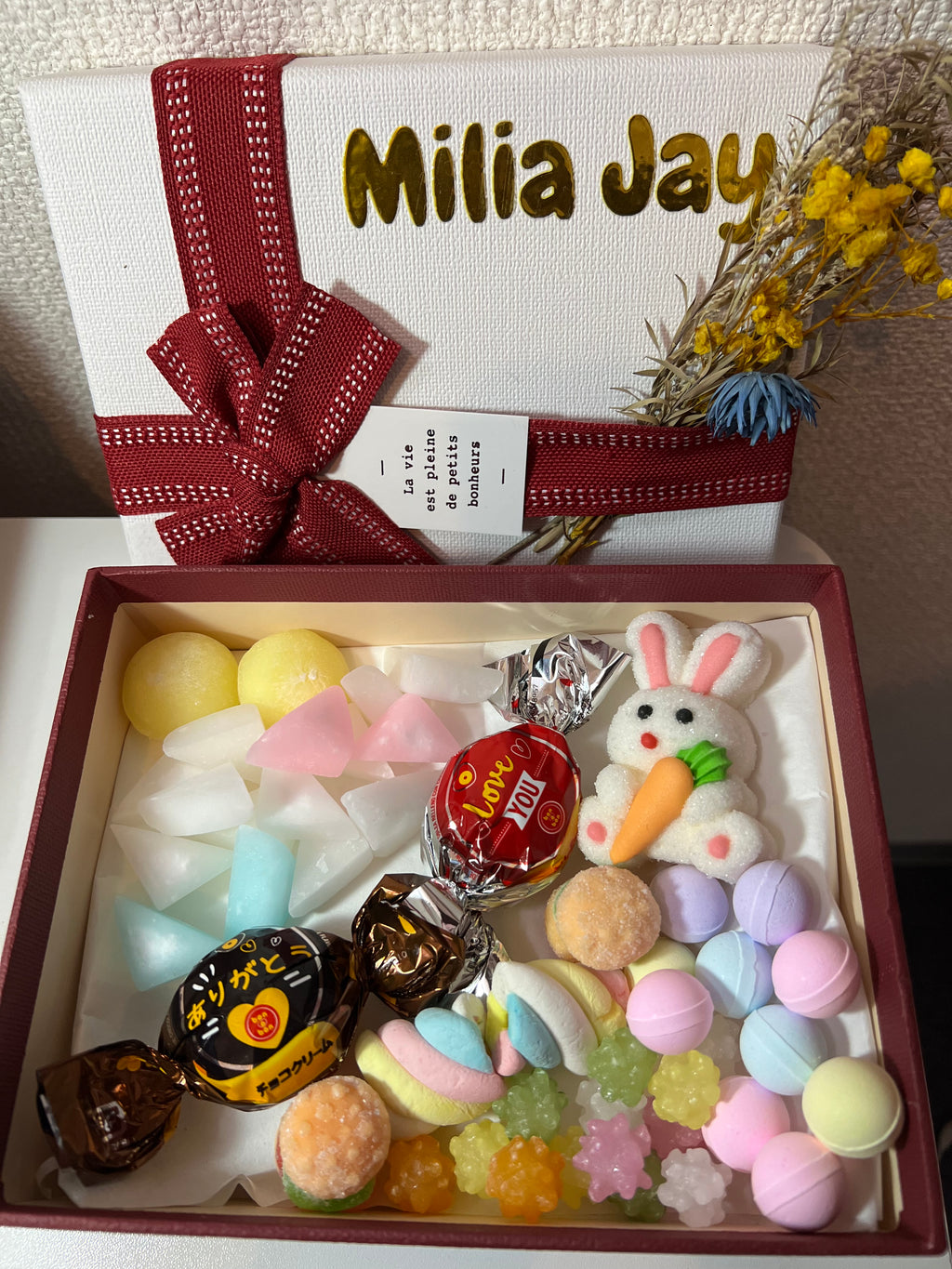 Japanese Candy Box – Best Japanese Candy & Sweets Mix with Konpeito Sugar Candy, Japanese Jelly Candy, Japanese Chocolate & Traditional Wagashi Snacks