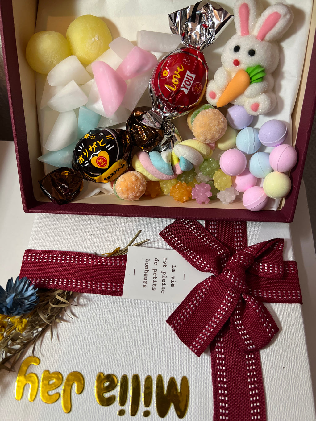 Japanese Candy Box – Best Japanese Candy & Sweets Mix with Konpeito Sugar Candy, Japanese Jelly Candy, Japanese Chocolate & Traditional Wagashi Snacks