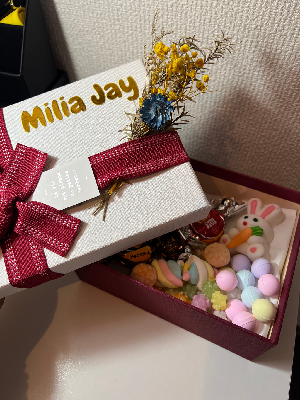 Japanese Candy Box – Best Japanese Candy & Sweets Mix with Konpeito Sugar Candy, Japanese Jelly Candy, Japanese Chocolate & Traditional Wagashi Snacks