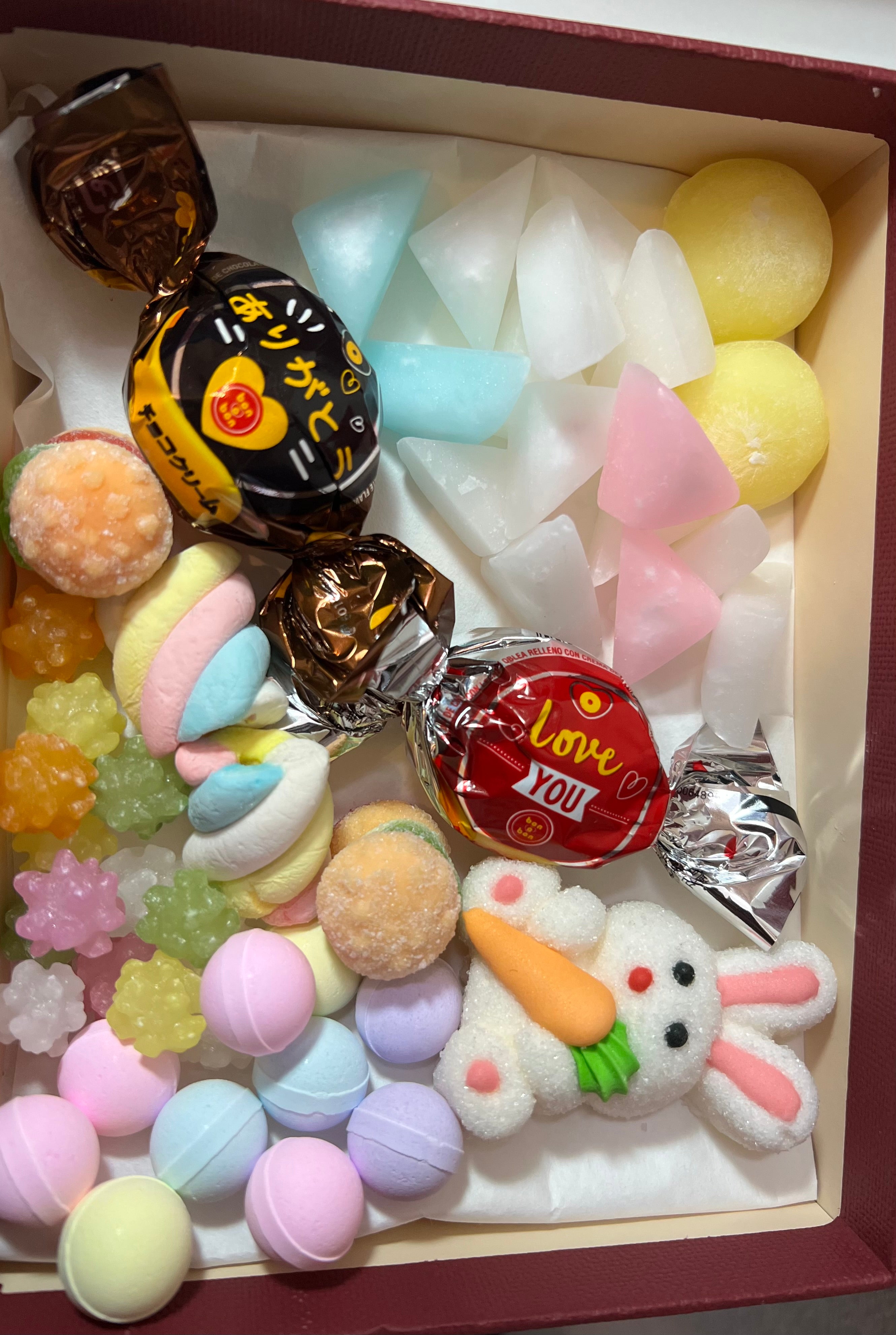 Japanese Candy Box – Best Japanese Candy & Sweets Mix with Konpeito Sugar Candy, Japanese Jelly Candy, Japanese Chocolate & Traditional Wagashi Snacks