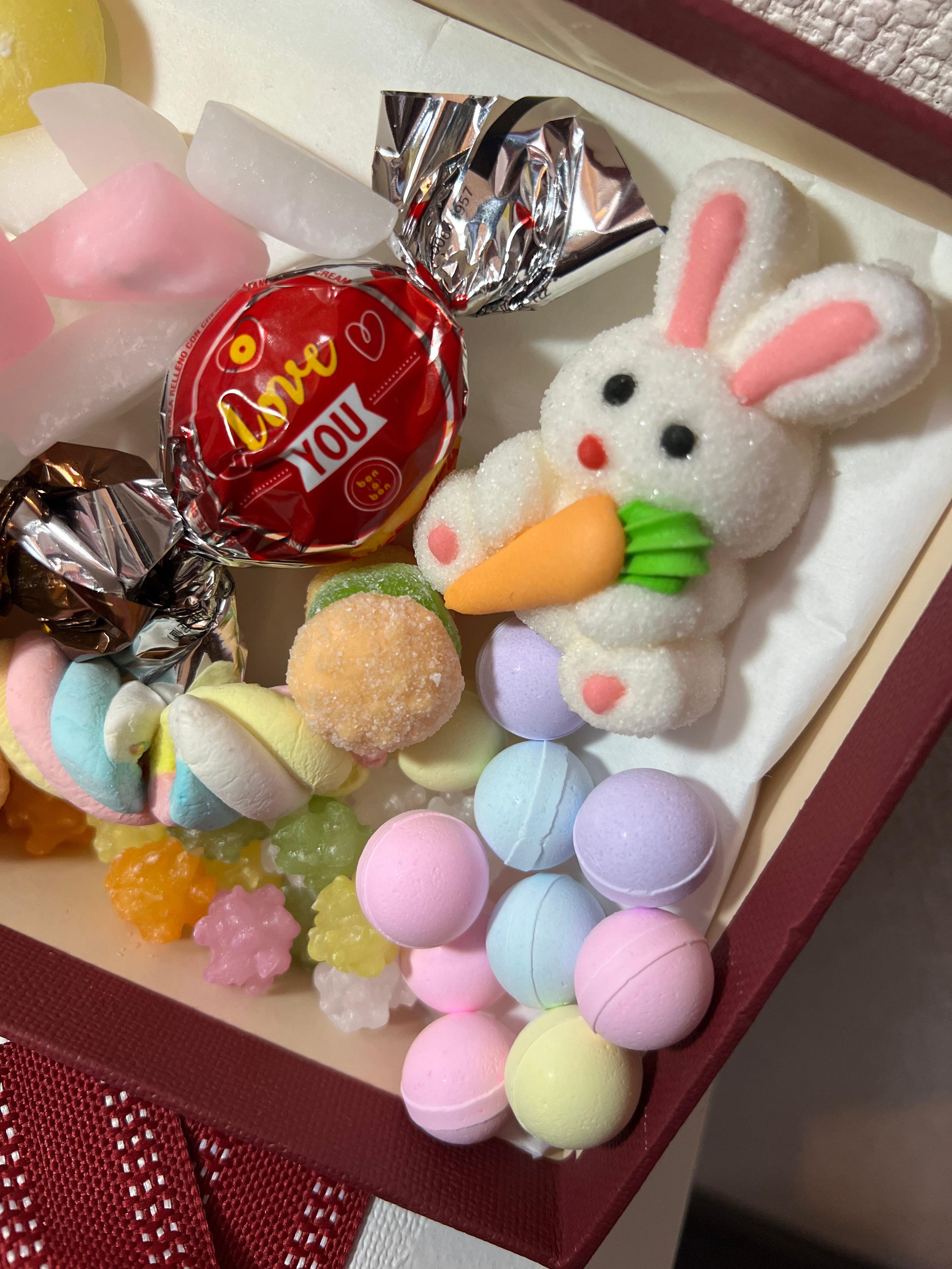 Japanese Candy Box – Best Japanese Candy & Sweets Mix with Konpeito Sugar Candy, Japanese Jelly Candy, Japanese Chocolate & Traditional Wagashi Snacks