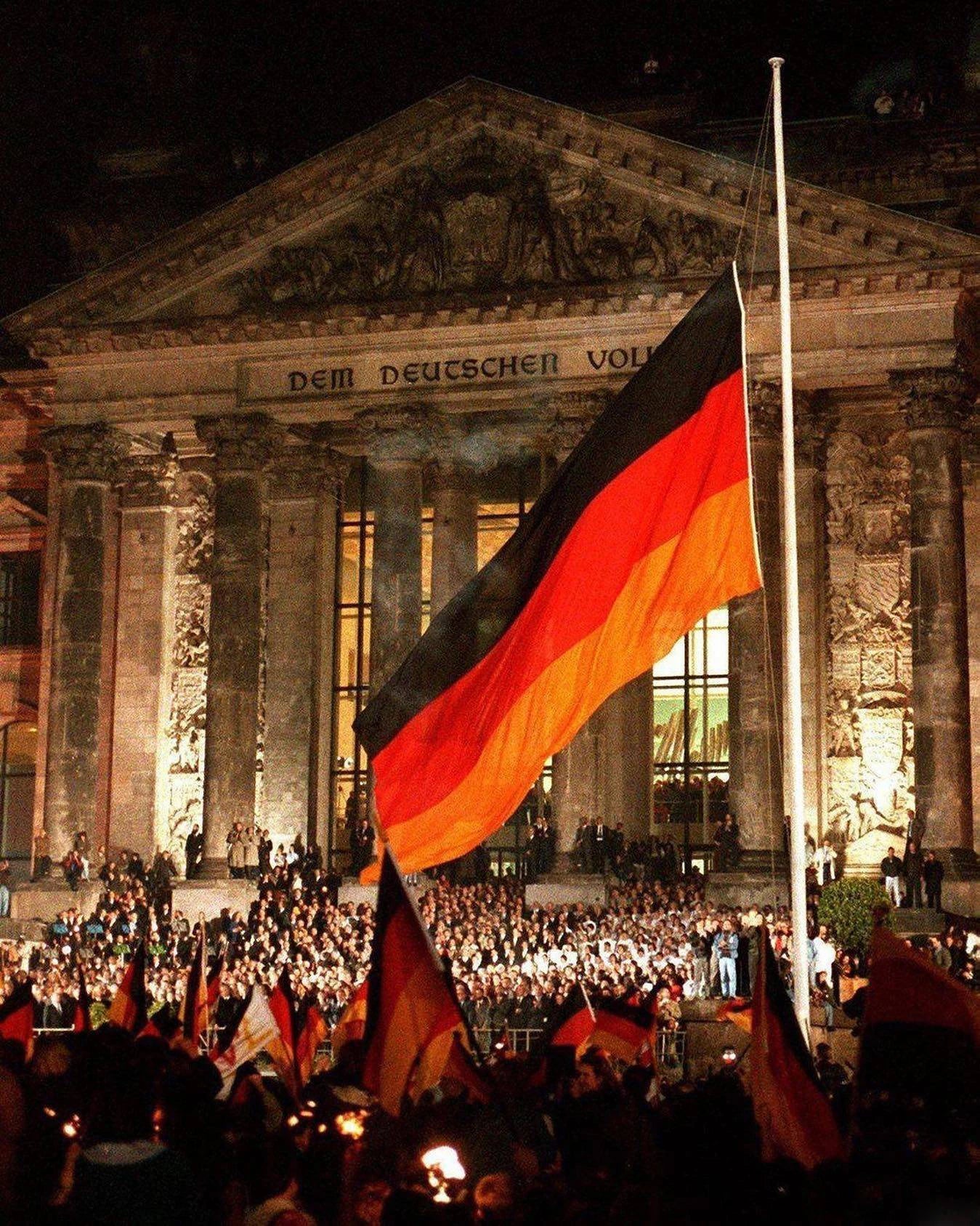 Germany Flag 3x5 Ft 100D Polyester German Banner with Two Metal Grommets Fade Resistant Vivid Colors 150x90 Cm