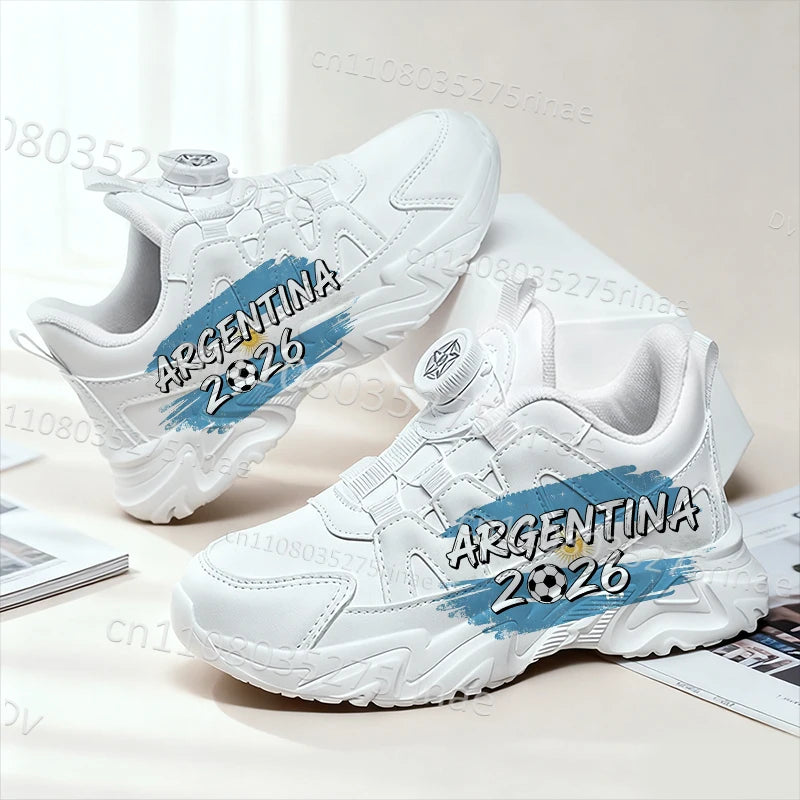 Argentina 2026 Partida de Futebol Design Tênis Brancos Juvenil Infantil Meninos Meninas Suporte de Arco Confortável Respirável Zapatos em Estoque