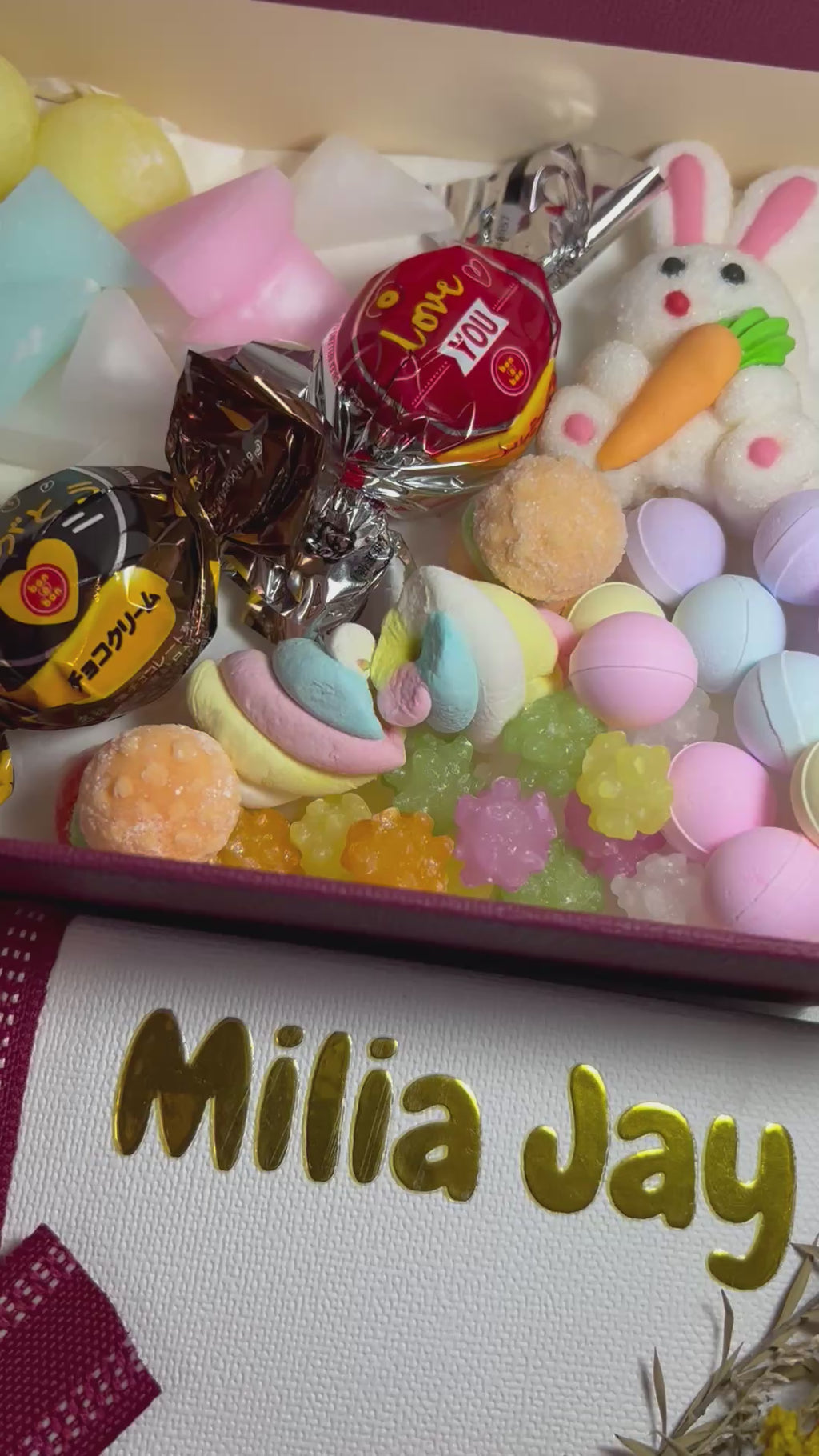 Japanese Candy Box – Best Japanese Candy & Sweets Mix with Konpeito Sugar Candy, Japanese Jelly Candy, Japanese Chocolate & Traditional Wagashi Snacks